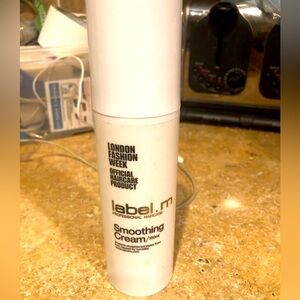 LABEL M SMOOTHING CRÈME. -NEW- PRICED TO SELL BELOW WHOLESALE.